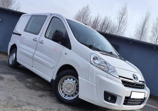 Toyota ProAce cena 48900 przebieg: 114400, rok produkcji 2015 z Sochaczew małe 211